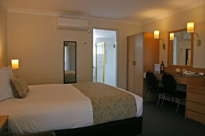 Room 3 of 29