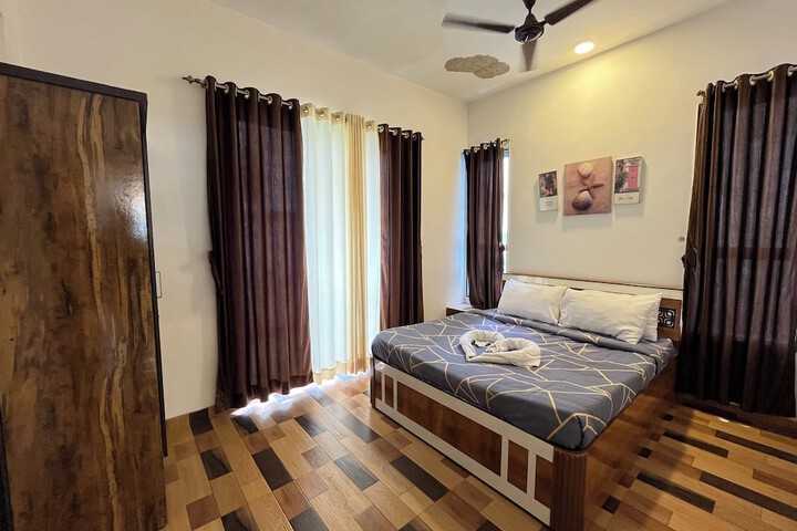 Room 45 of 107