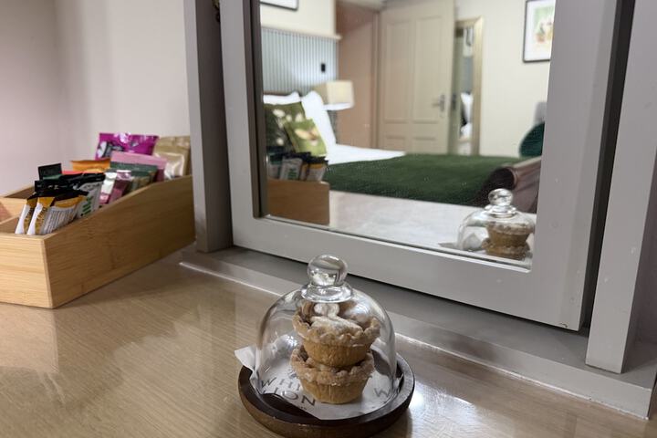 Room 15 of 97