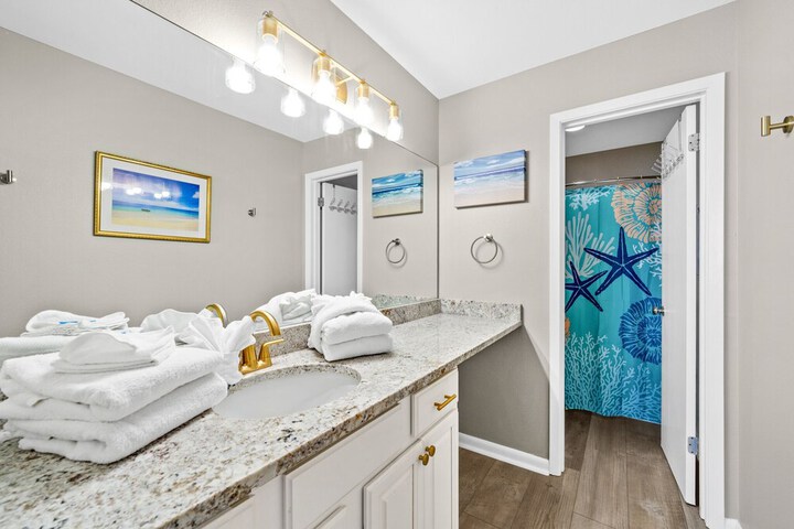 Room 15 of 24
