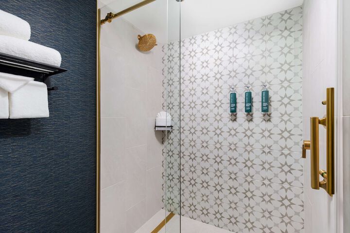 Bathroom shower