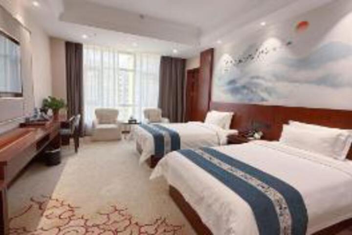 Room 8 of 8