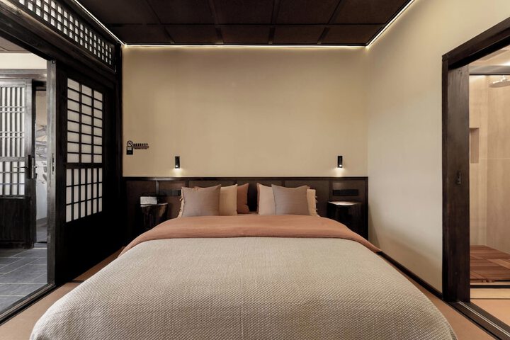 Room 21 of 139
