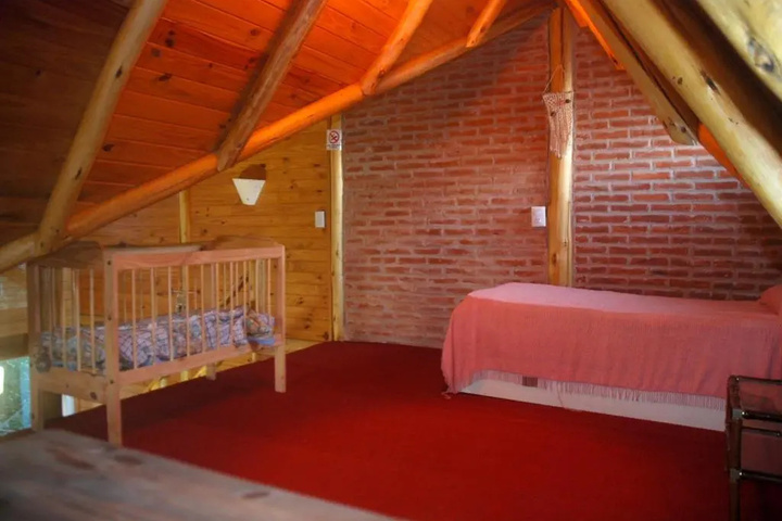 Room 3 of 7