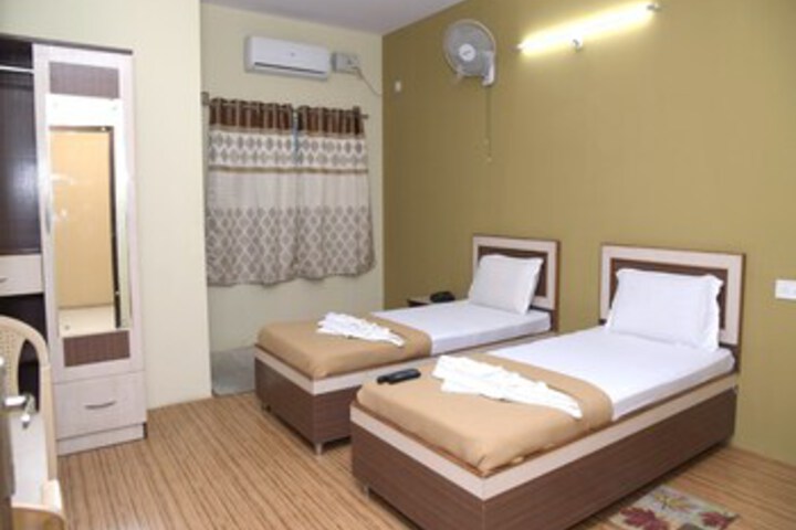 Room 21 of 50