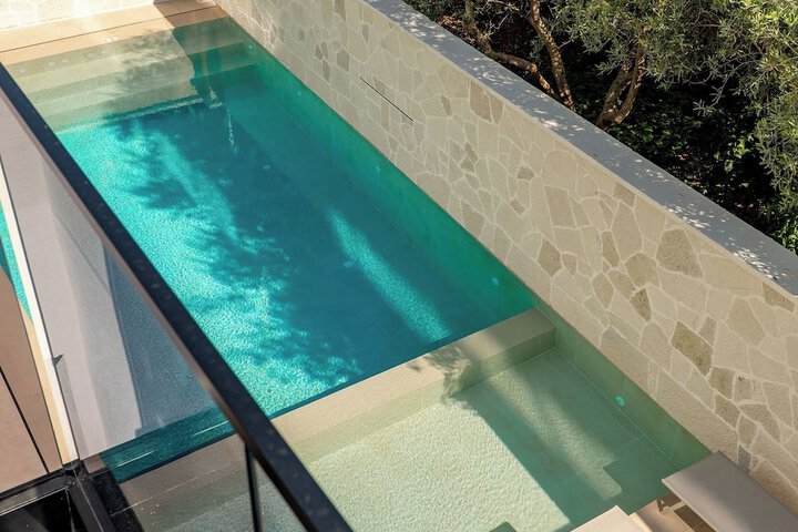 Pool 75 of 115