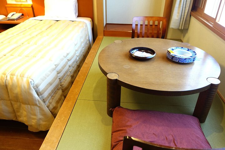 Room 13 of 54