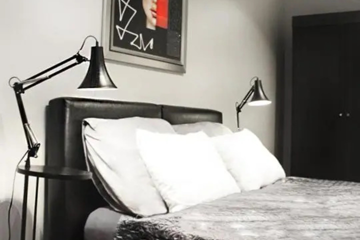 Room 2 of 5