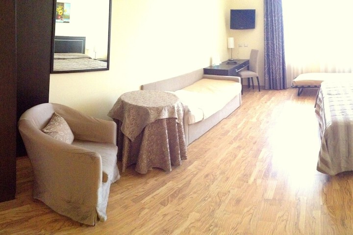 Room 12 of 45