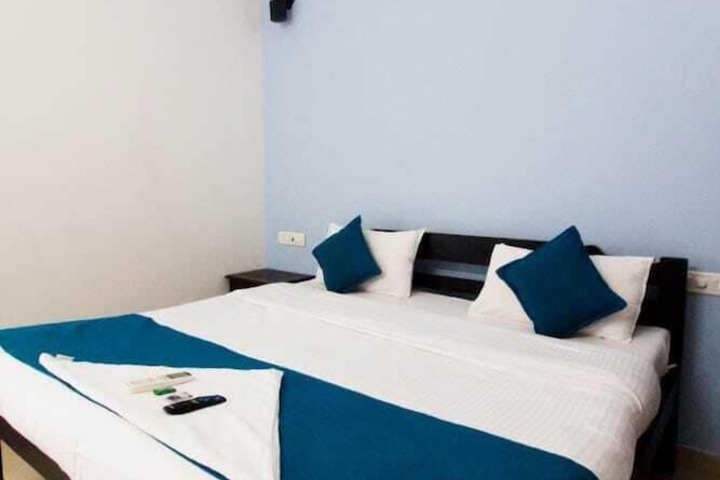 Room 2 of 14