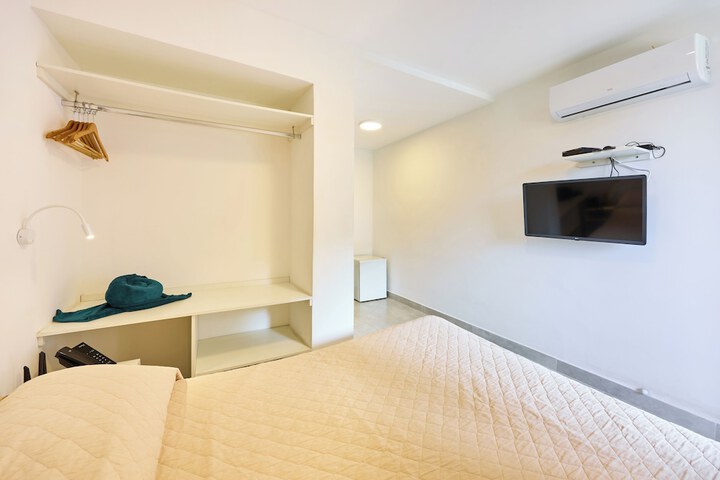 Room 64 of 132