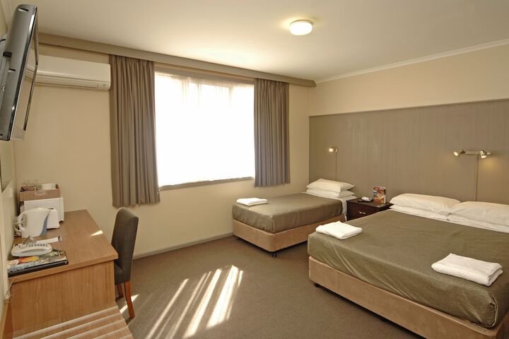 Room 18 of 60