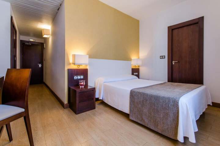 Room 17 of 30