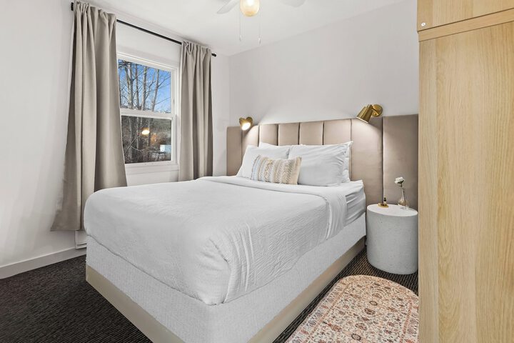 Room 14 of 90