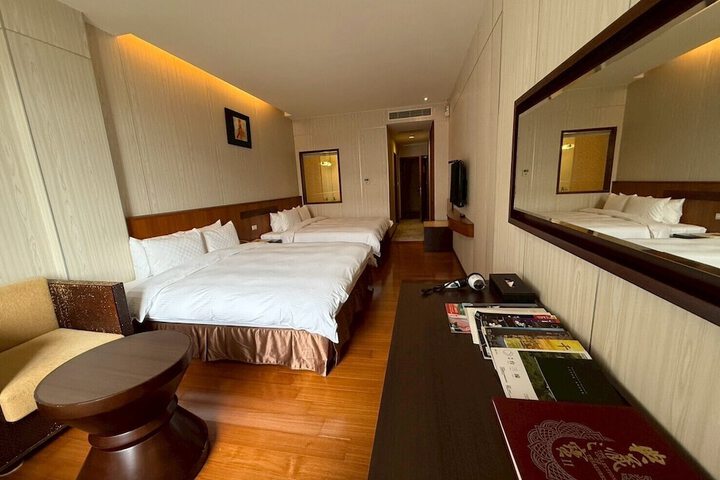 Room 35 of 70