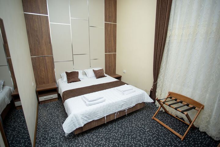 Room 17 of 69