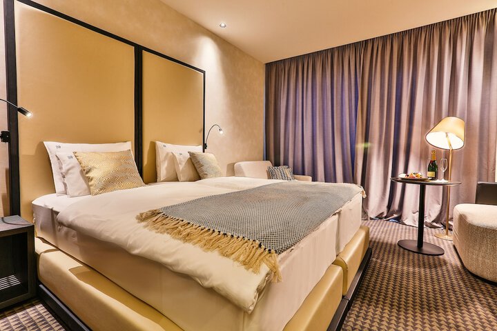 Room 21 of 55