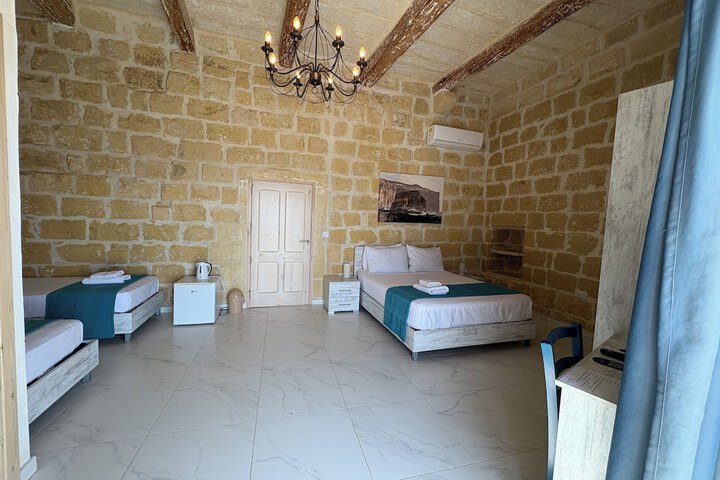 Room 19 of 51