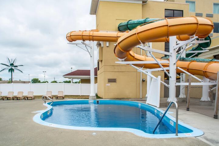 Pool