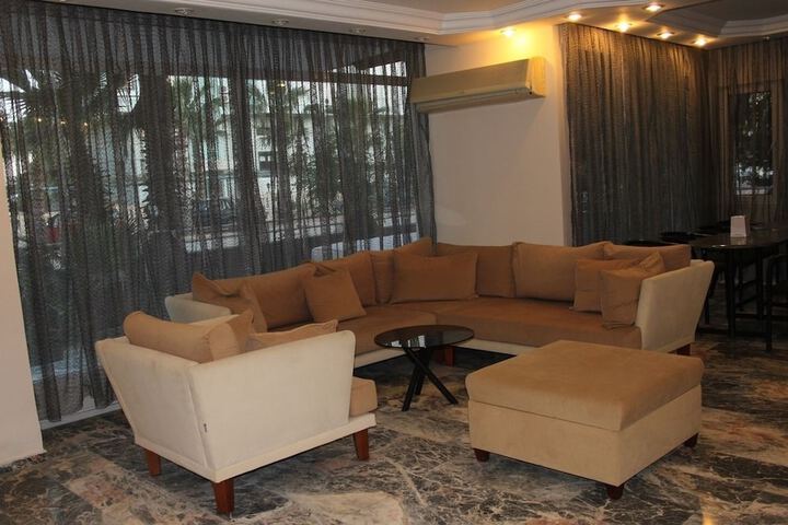 Guest Lobby