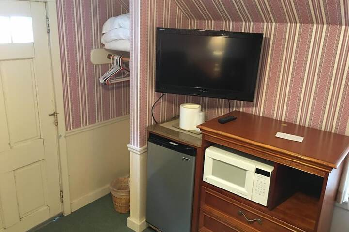 Room 7 of 54