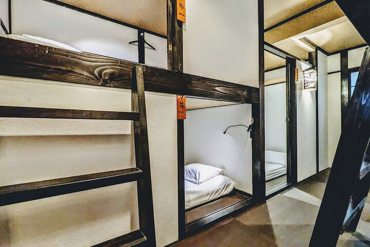 Room 7 of 29