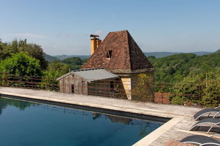 Pool 8 of 23