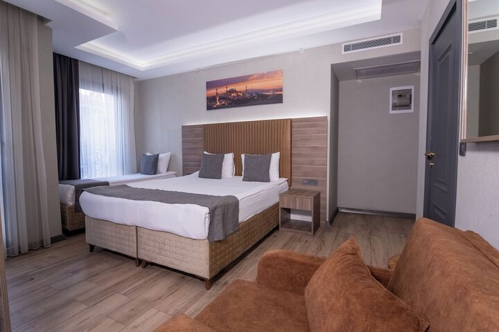 Room 16 of 34