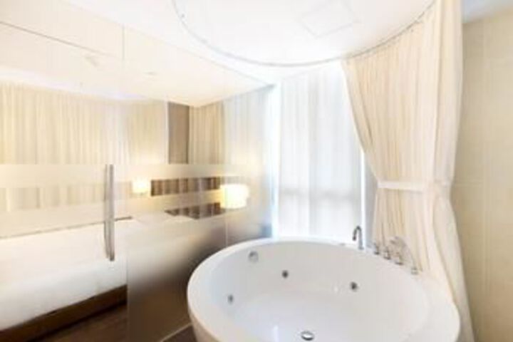Room 4 of 53