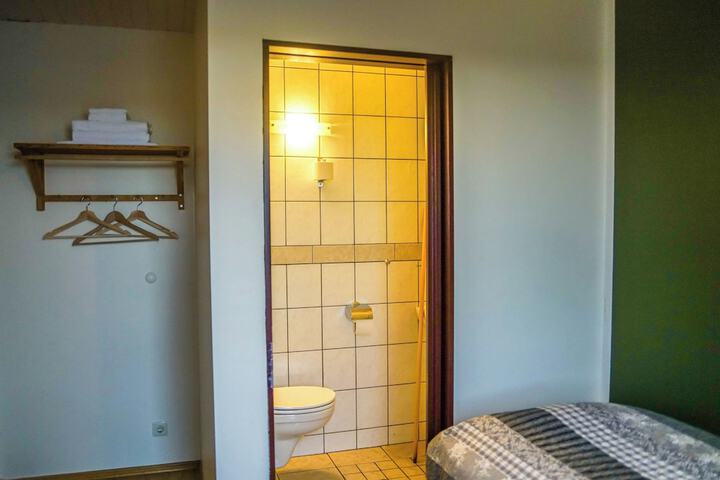 Room 88 of 167