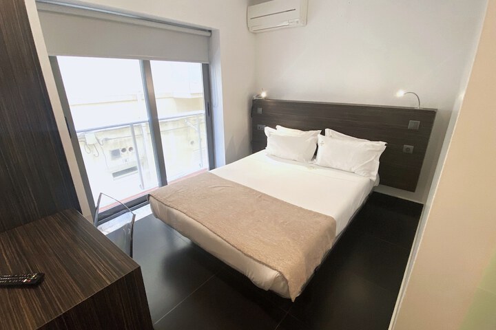 Room 21 of 49
