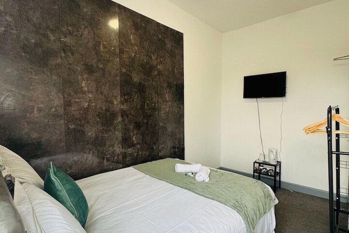 Room 14 of 26
