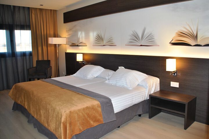 Room 8 of 39