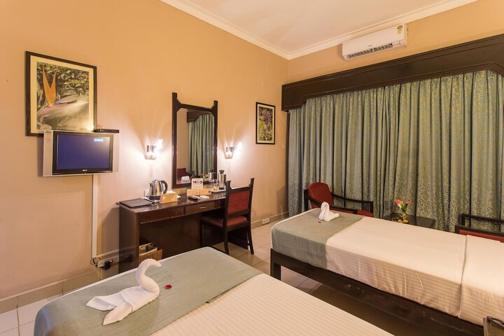 Room 6 of 43