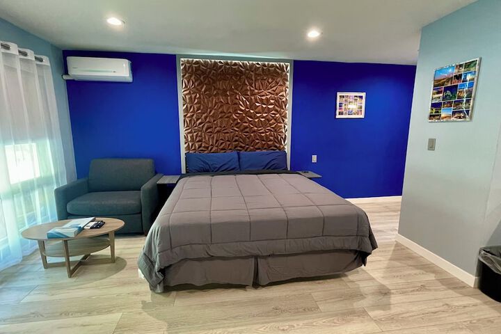 Room 11 of 89