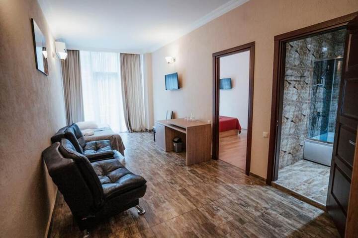 Room 3 of 7