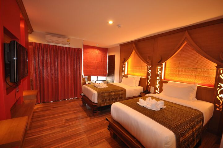 Room 14 of 83