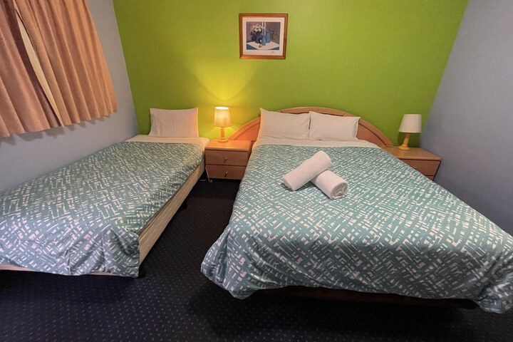 Room 14 of 30