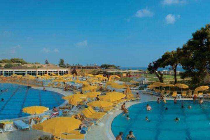 Pool Hotel