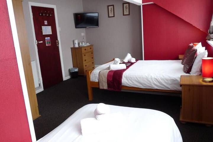 Room 14 of 35