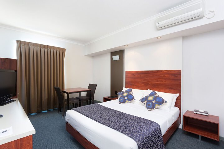 Room 4 of 21