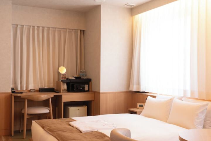Room 14 of 23