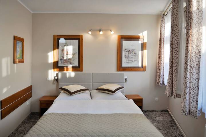 Room 18 of 91