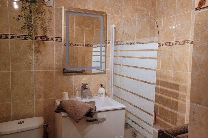 Room 12 of 26