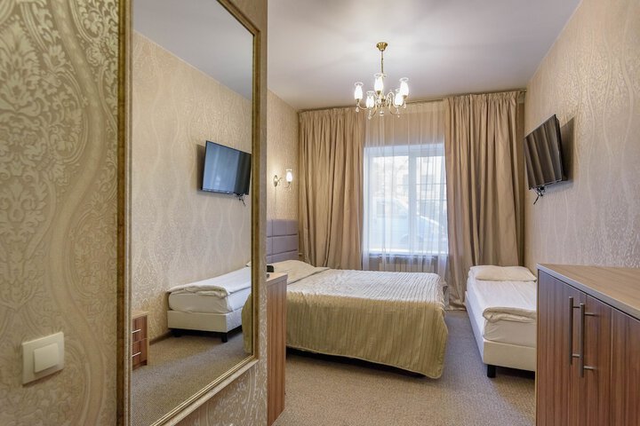 Room 16 of 53