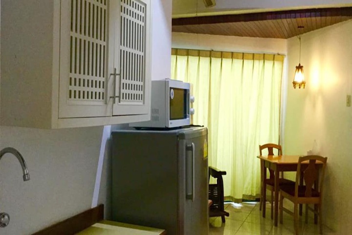 Room 25 of 37