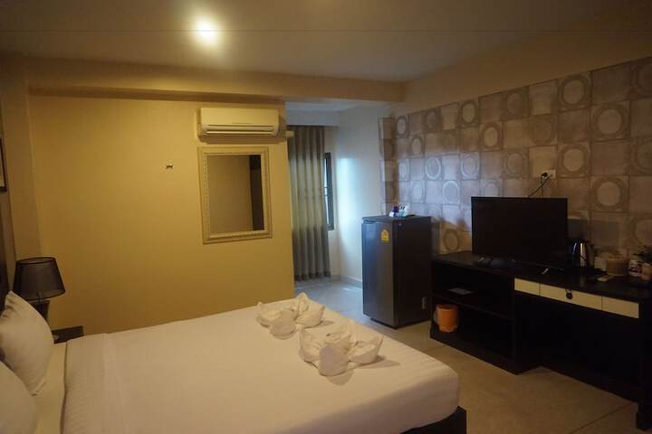 Room 16 of 50