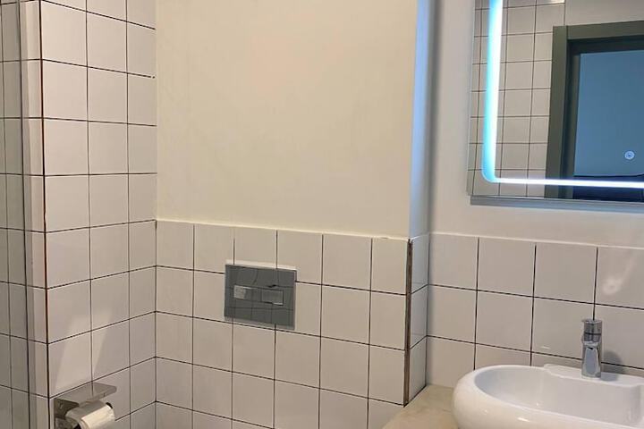 Room 11 of 62