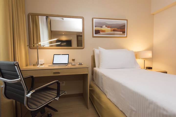 Room 50 of 125