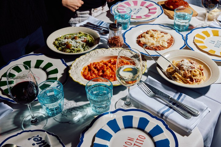 Dining 82 of 127
